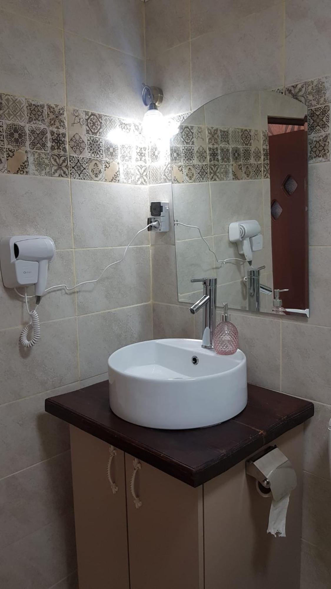 Cosy 2 Bedroom Apartment In New Town 브라쇼브 외부 사진