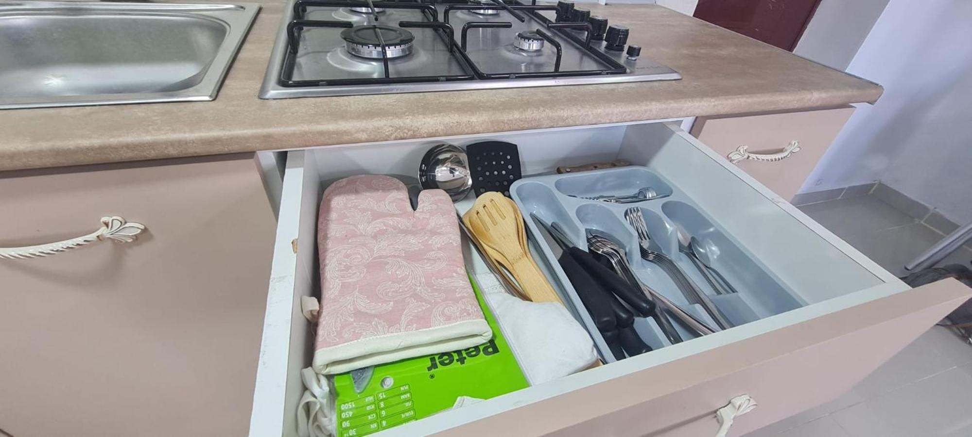Cosy 2 Bedroom Apartment In New Town 브라쇼브 외부 사진